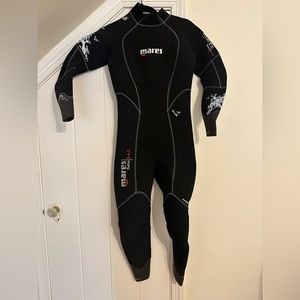 Women’s Mares Flexa 5-4-3 wetsuit